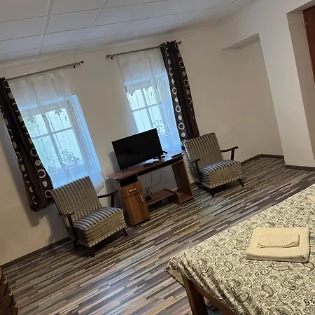 La Casa De Nido-tágas Családias 6 Főig, Kerttel 3* Veszprémfajsz