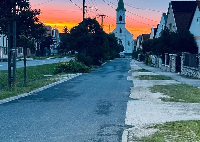 La Casa De Nido-tagas Csaladias 6 Foig, Kerttel Pensjonat 3*