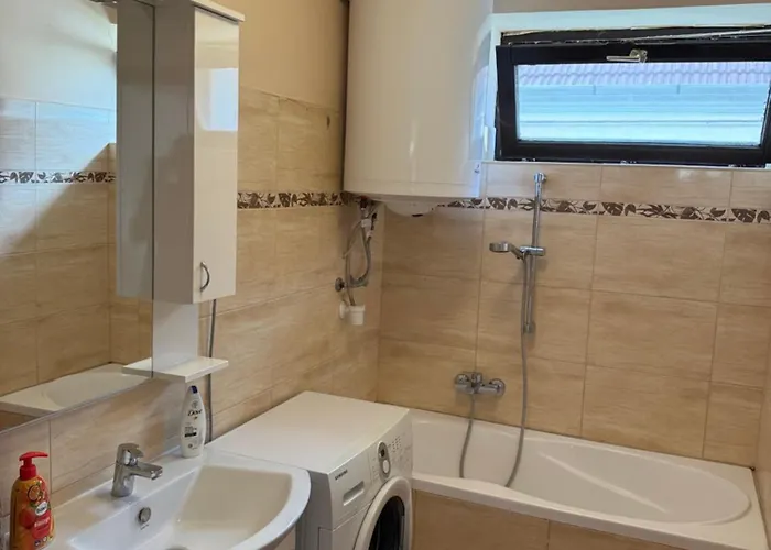 La Casa De Nido-tagas Csaladias 6 Foig, Kerttel 3*