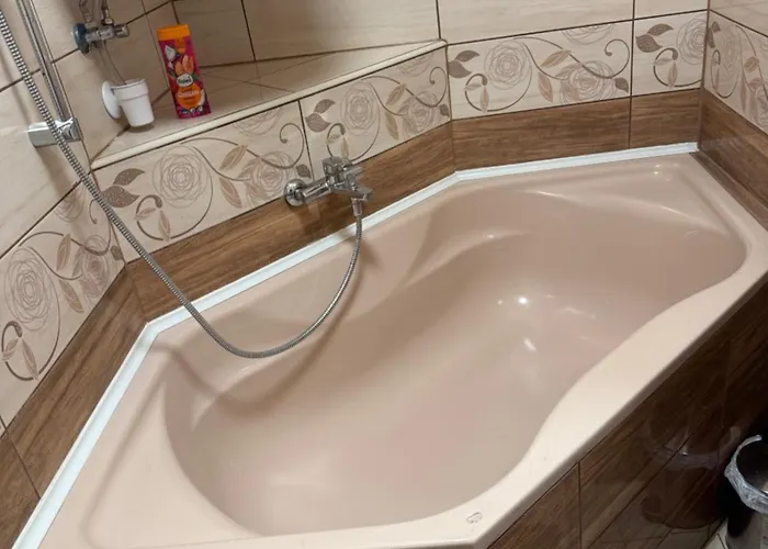 La Casa De Nido-tagas Csaladias 6 Foig, Kerttel Veszprémfajsz